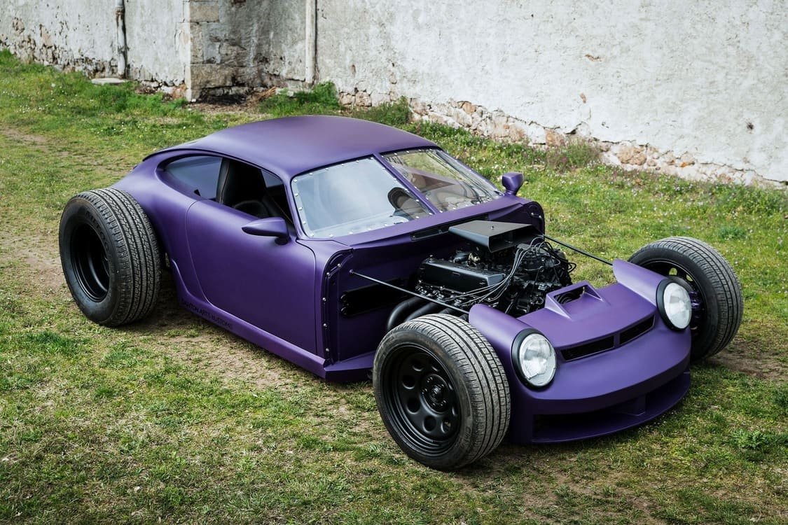 PORSCHE 964